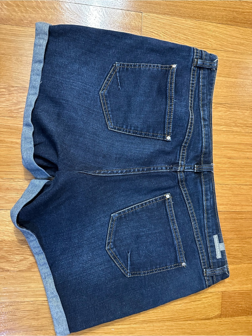 LC Lauren Conrad Size 14 Dark Blue Denim Shorts with Gold Stitching - Picture 5 of 5